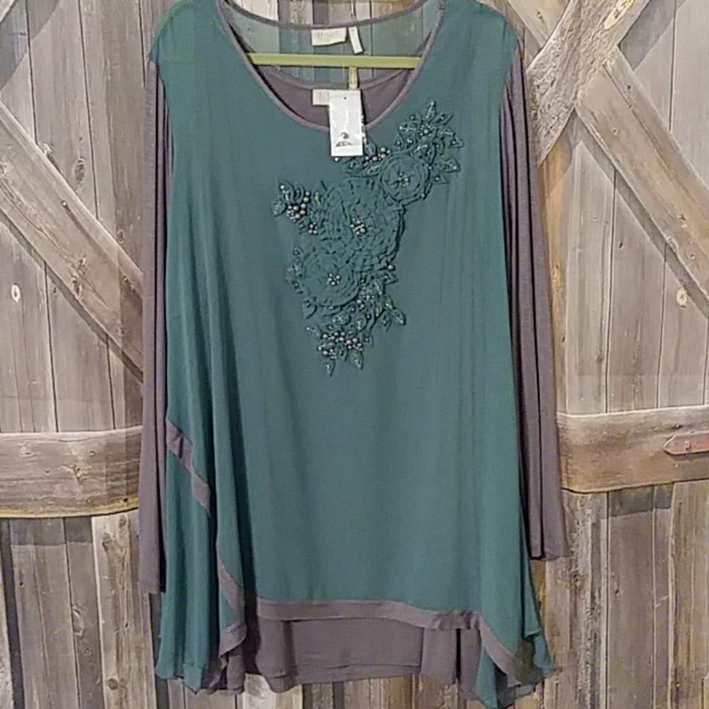 Logo Lavish 2 Piece Top